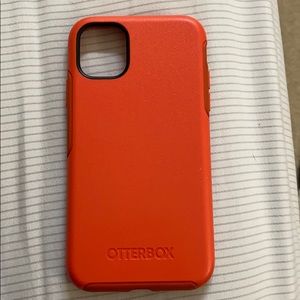 iPhone 11 otter box case